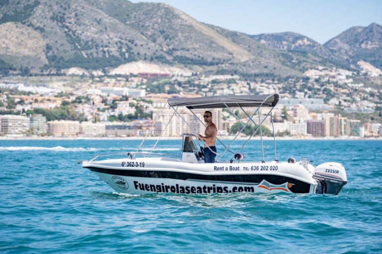Boot mieten ohne Führerschein in Fuengirola