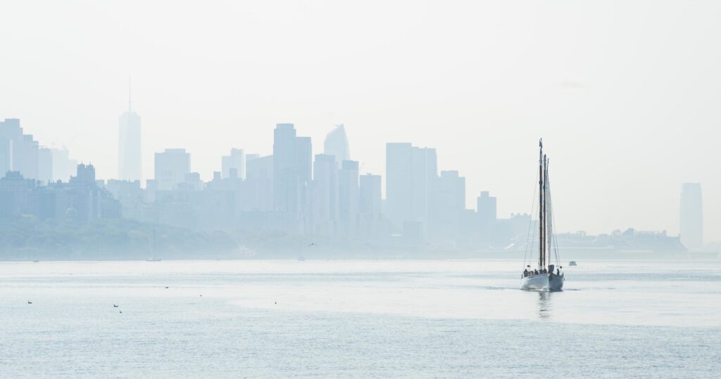 Autumn Sailing Tour to the Grand Palisades