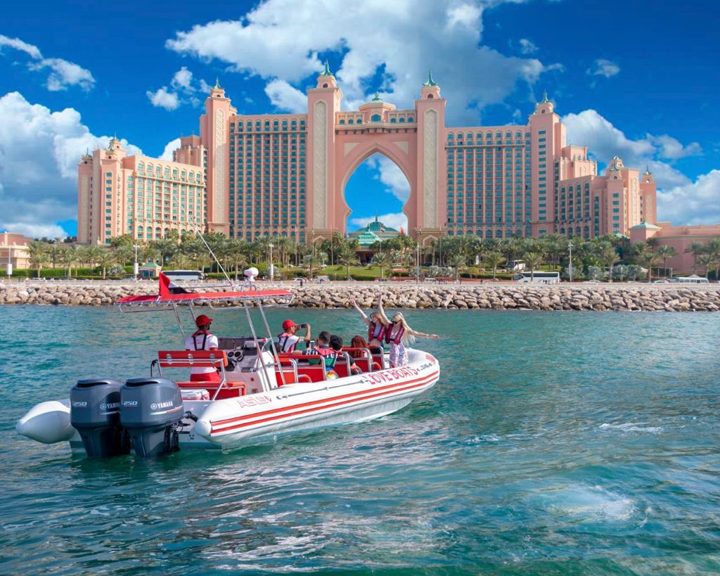 Sightseeing Boat Tour around Dubai Marina