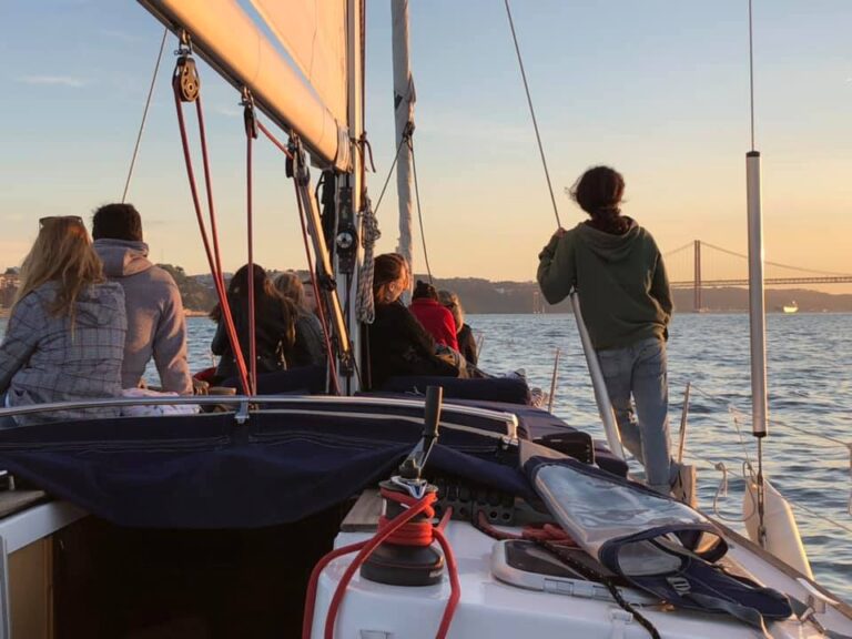 Private Sunset Sailing Tour in Lisbon