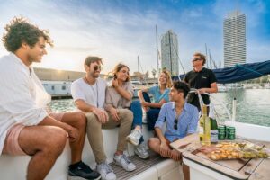 Sailing and Gin Tonic Experience in Barcelona