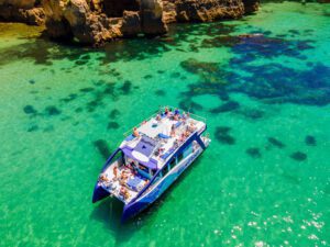 Passeio de barco pela costa em Lagos