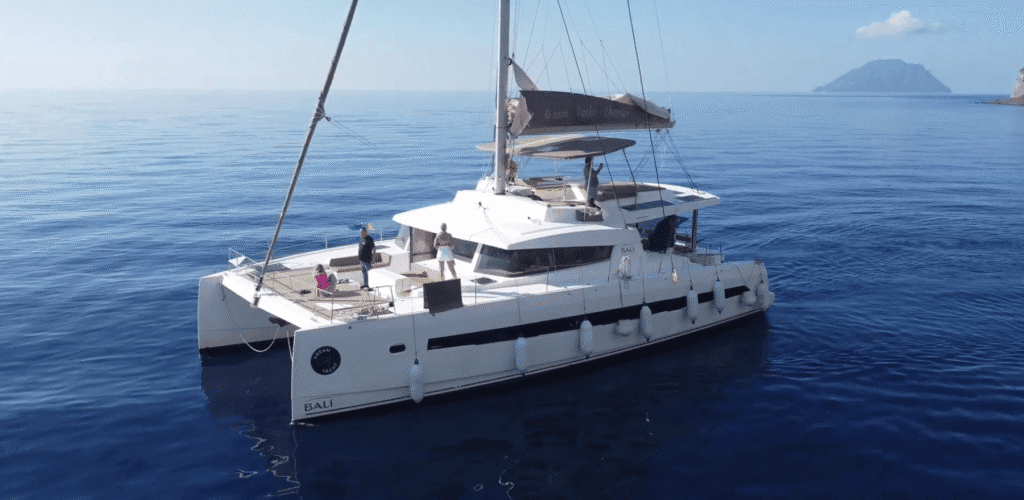 Lisbon: Private Catamaran Tour (up to 27 pax)