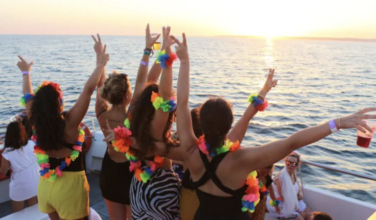 Private Boat Party in Albufeira – up to 18 pax
