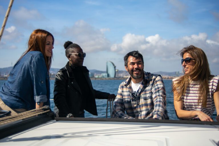 Passeio turístico à vela em Barcelona