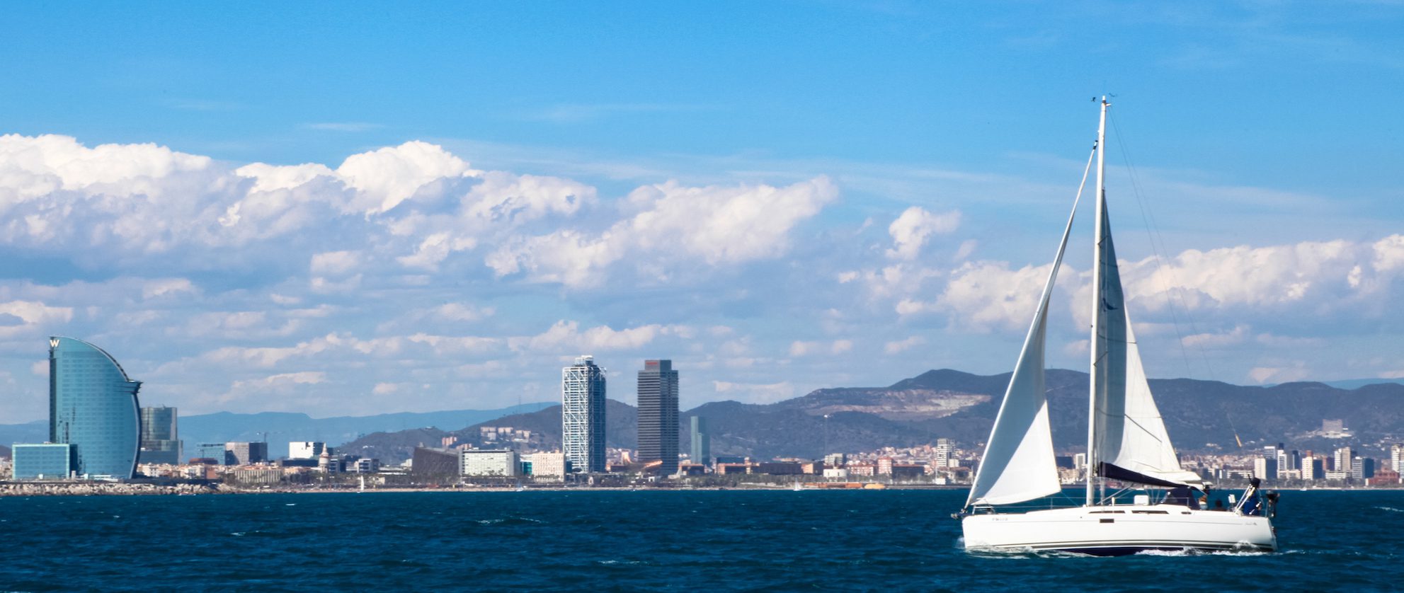 Afternoon sailing in Barcelona