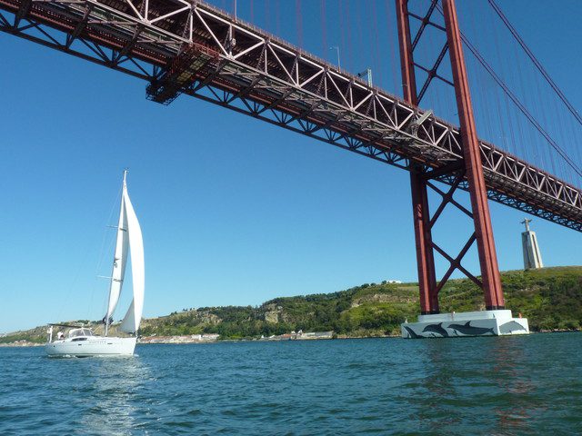 1-hour Lisbon Boat Tour