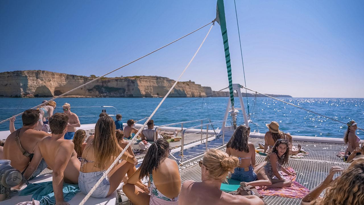 Sailing Tour From Portimão to Benagil