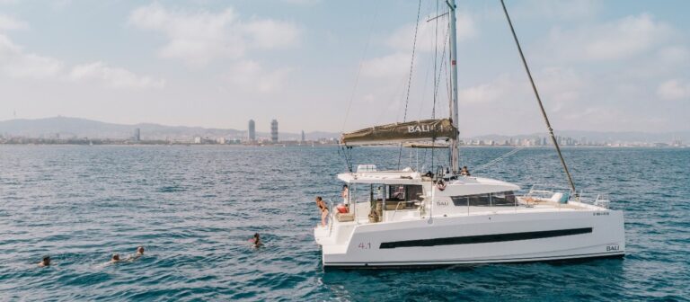 Catamarán privado en Barcelona