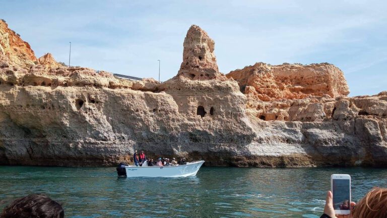 Excursión Privada de Medio Día en Barco en Portimão