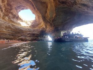 Excursión en barco por Benagil en Albufeira