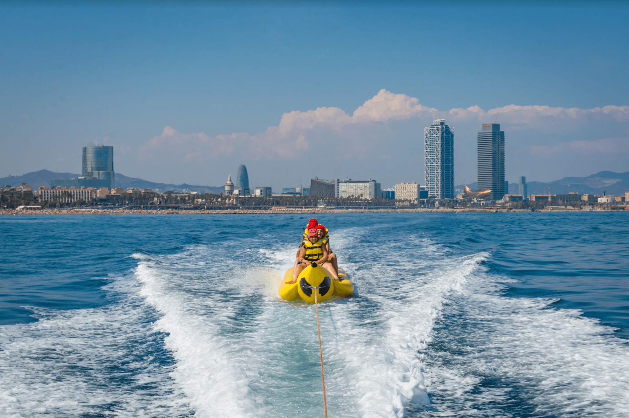 Los mejores deportes acuáticos en Barcelona