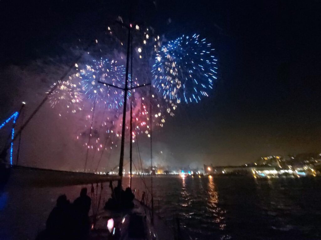 New Years in Lisbon? Party on a Boat!