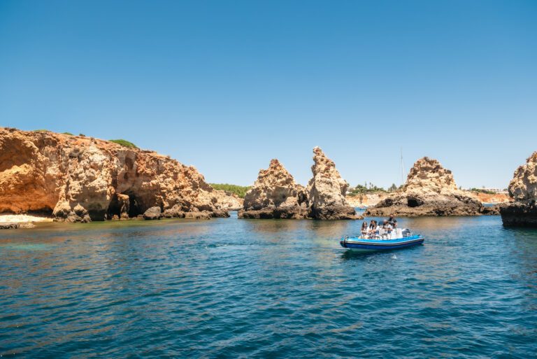 Portimão: Private RIB Algarve Höhlentour