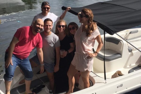 12616-private-bootvermietung-in-miami-6pax-1675357800