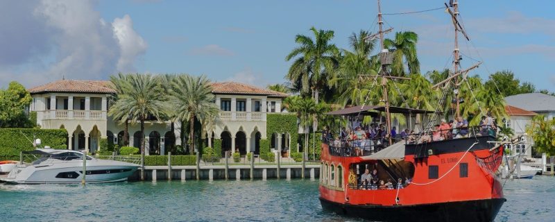 12657-sightseeing-tour-on-a-pirate-boat-in-miami-1671620238