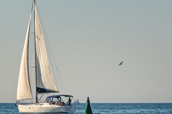 1284-geniet-van-de-tijd-aan-boord-van-onze-magische-zeilboot-1575397521