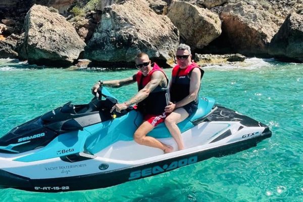 18196-tour-privado-en-jet-ski-en-ibiza-1678030403