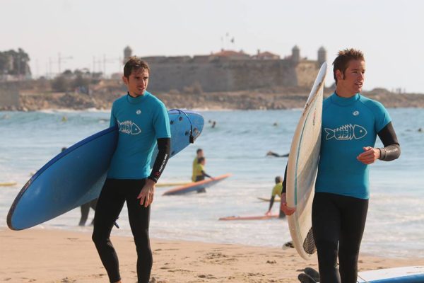 1820-Surfen-in-Matosinhos-macht-super-viel-Spaß-1575397738