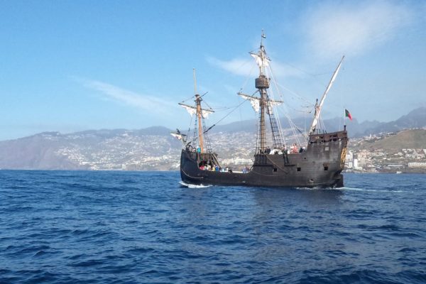 2308-cover-für-küstenfahrt-auf-piratenschiff-in-madeira-1575397945
