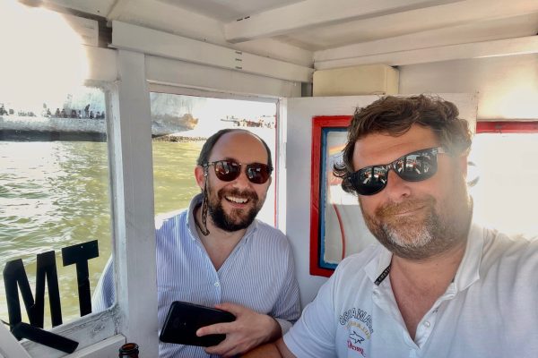 26436-lisboa-típico-paseo-en-barco-de-madera-1715851184
