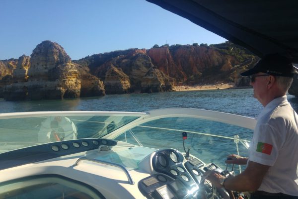 3742-halbtägige-private-yacht-in-Lagos-1575398652