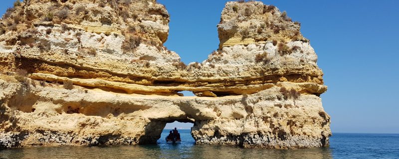 4475-get-to-know-the-famous-ponta-da-piedade-1575398944