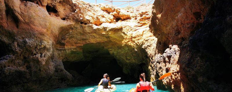 sunrise kayak tour to Benagil