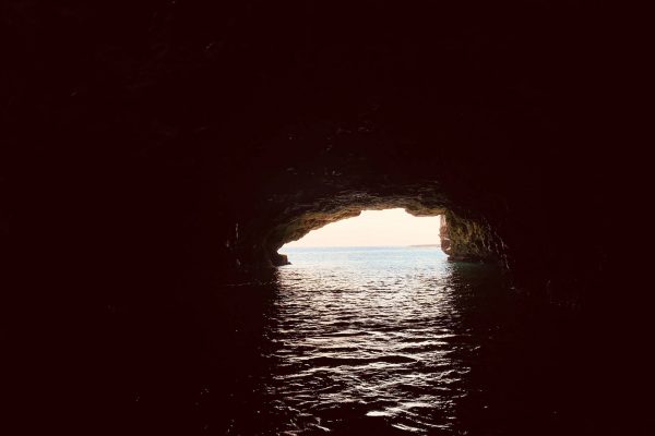 5778-cavernas-em-polignano-1590141571
