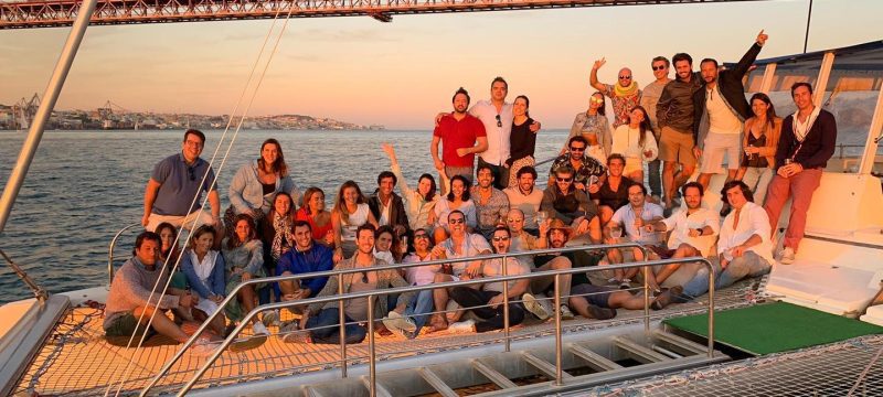 6442-reúne-a-todos-tus-amigos-a-bordo-en-lisboa-1607171658