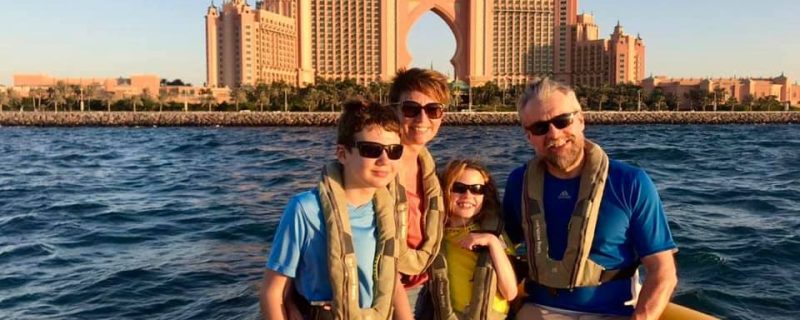 Lancha rápida no Dubai