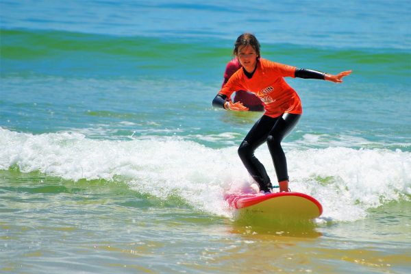 6720-geniet-van-de-tijd-met-uw-vrienden-surfen-in-albufeira-1611157739