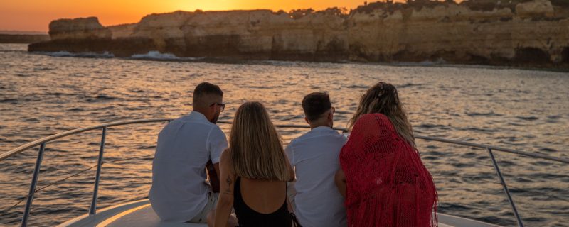 6987-enjoy-your-holidays-in-albufeira-1612882305