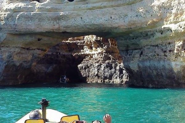 76-avistamiento-de-delfines-albufeira-albufeira-avistamiento-de-delfines-1575396925