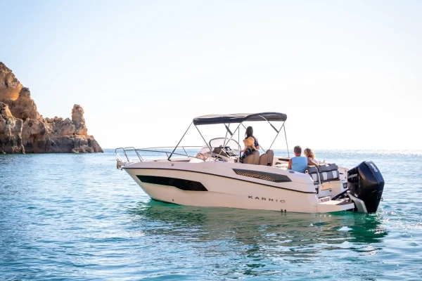 Yacht Charter Lagos Snow White 1