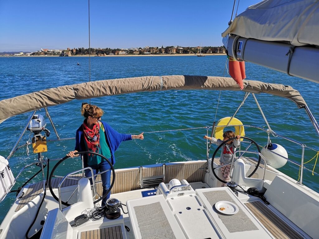 sailing with kids in the Algarve